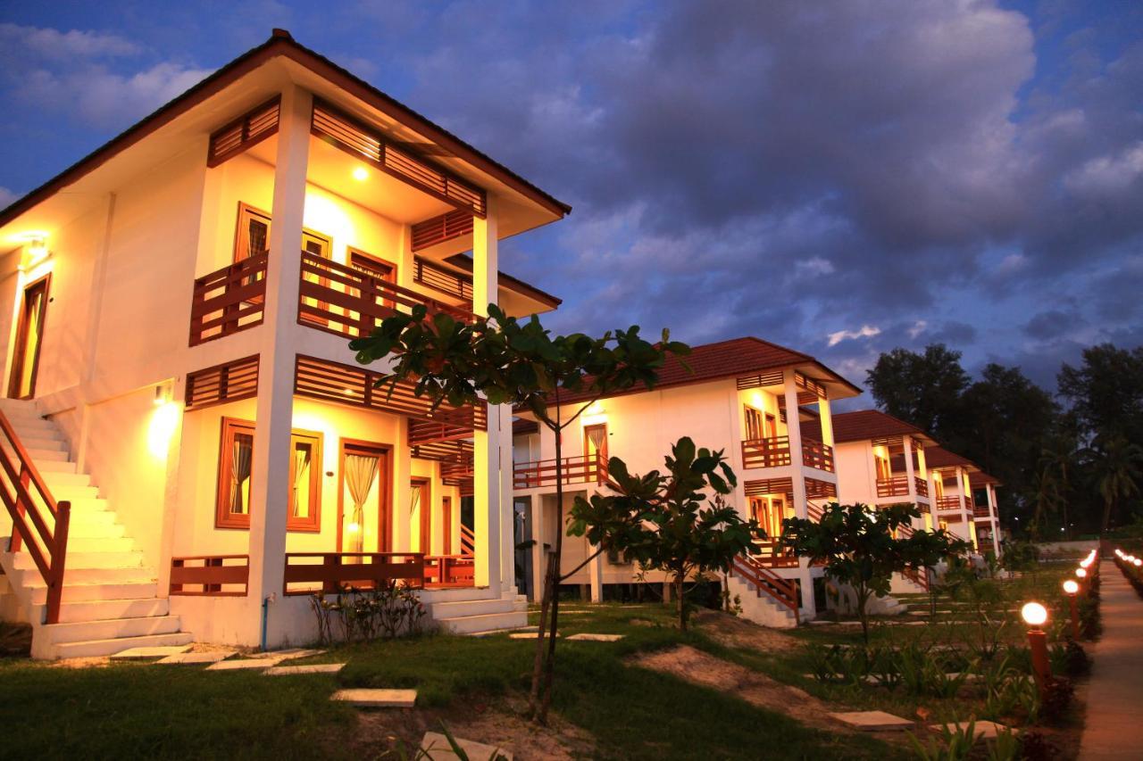 Ngapali Paradise Hotel Zi Phyu Kone Exterior photo