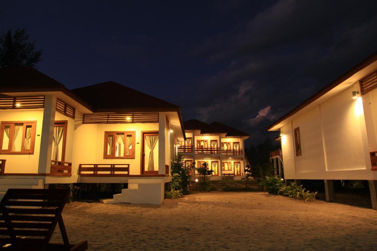 Ngapali Paradise Hotel Zi Phyu Kone Exterior photo
